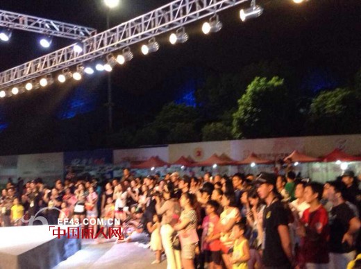 “DITTO迪图”代表:深圳市龙岗服装商会参与:国际（深圳）乐.杜鹃音乐会