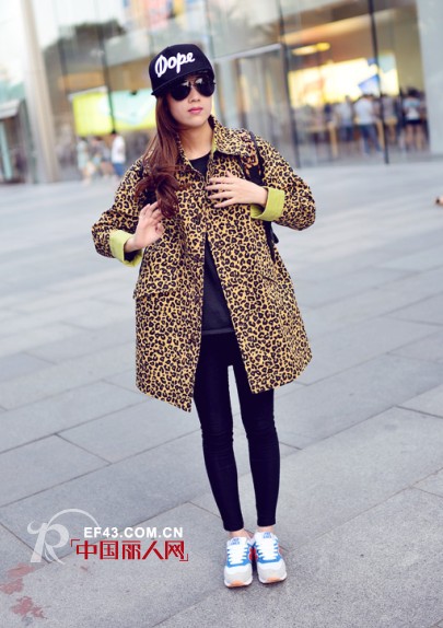 什么款式的女士风衣更酷更帅?时尚风衣如何混搭