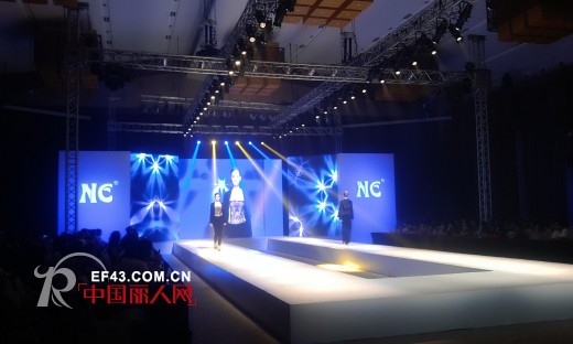 热烈祝贺俪思国际2015春夏新品发布会圆满落下帷幕