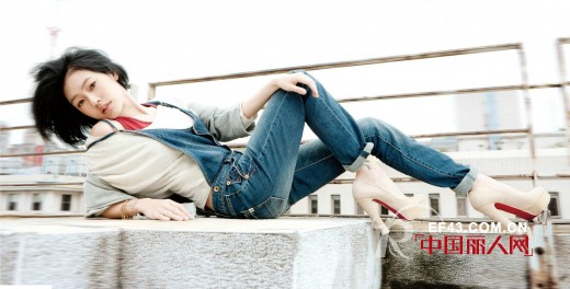 小s代言的牛仔裤 Brappers牛仔裤