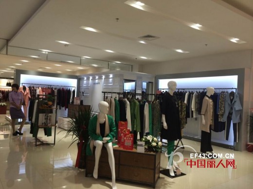 恭贺:奕色女装河南漯河店9月19日隆重开业