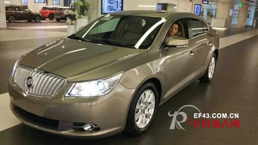 图案女装奖励员工豪华轿车 优秀人才机制致胜品牌飞速发展