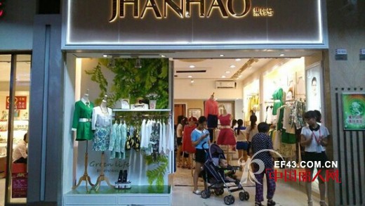 不同的脸型搭配什么领子最好看