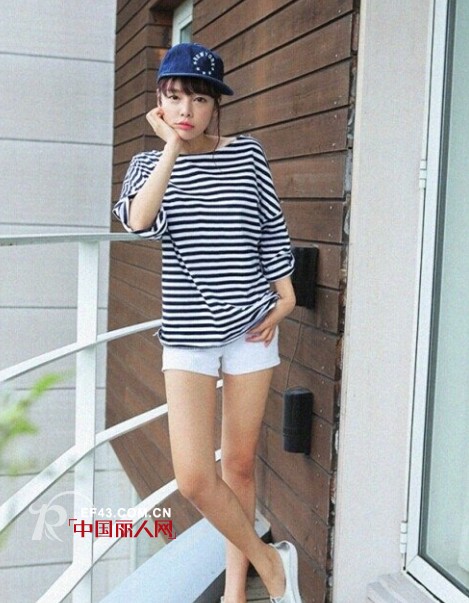 女孩中性打扮好看吗?秋季女生中性风服装搭配展现女孩与众不同的魅力