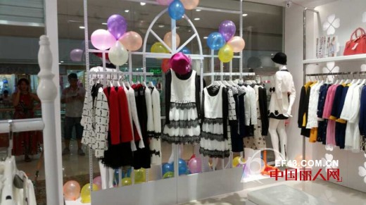 热烈祝贺丹诗格尔深圳龙华大浪店盛大开业