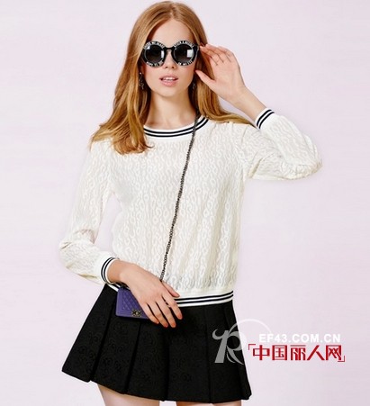 衣香丽影官方旗舰店秋装新款长袖衫+短裙搭配