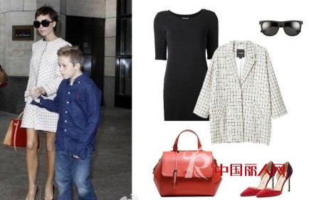 辣妈穿衣搭配经 ELLE时尚包包提升品味度