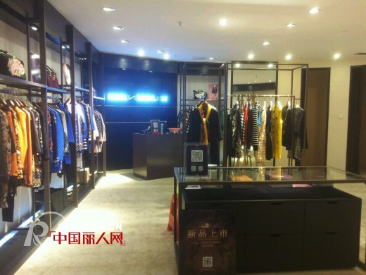 新店|BERNIEELEN伯妮斯茵长沙新店隆重开业