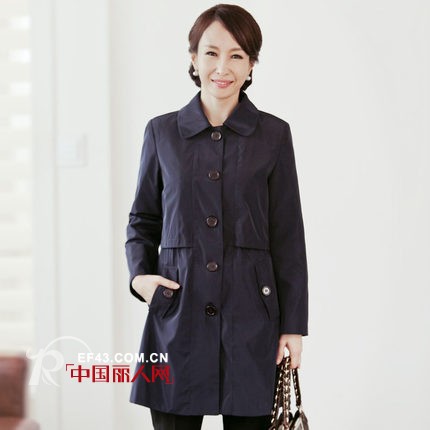 中老年秋季风衣新款 妈妈装时尚风衣搭配