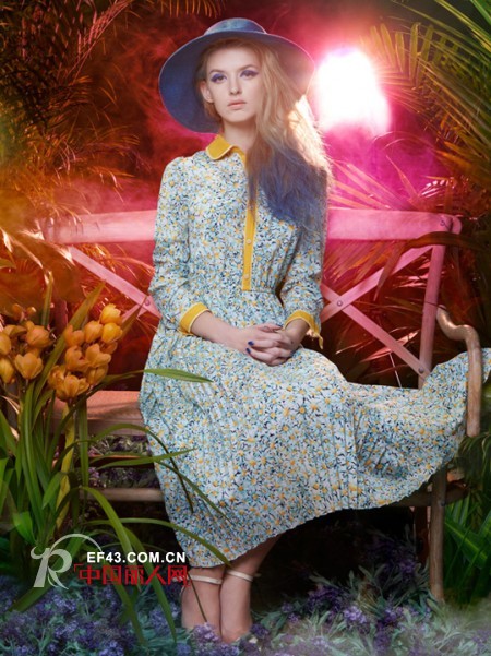 十一旅游南方北方穿衣大不同   时尚穿搭定格美衣美景