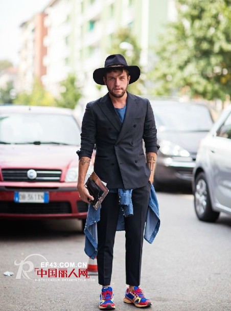 男士西装巧搭术 怎么穿西装才能让她爱上你