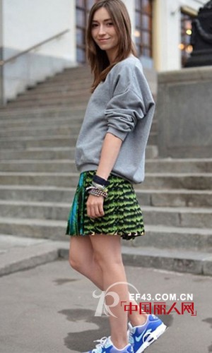 四款百搭的初秋装扮 怎么打扮比较节省时间