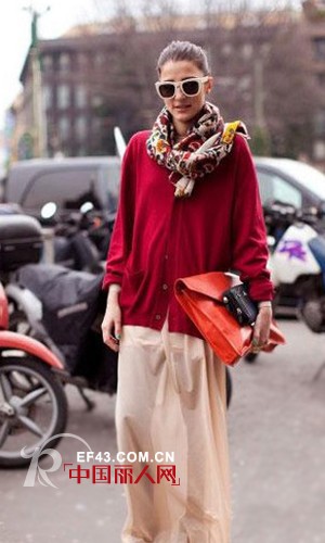 四款百搭的初秋装扮 怎么打扮比较节省时间