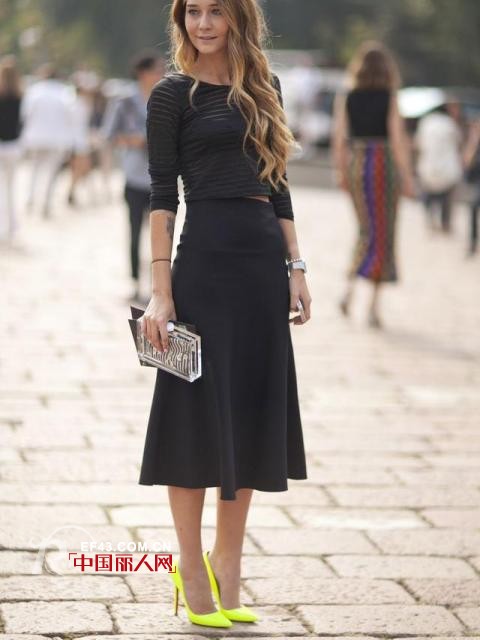 高跟鞋怎么穿?穿高跟鞋六大秘诀让你穿高跟鞋更优雅