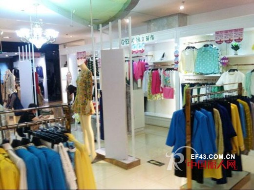 欢度国庆!淑女时代品牌女装喜迎新店开业高峰!