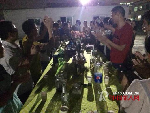 泰利公司N.perfectCombination完美组合国庆High起来!家庭BBQ晚会