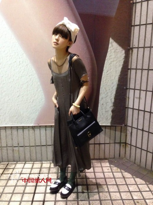 邱美宁新锐设计师简介  发带女神设计师邱美宁