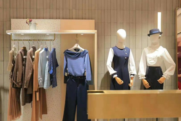 卡蔓十月火爆启程 扩大品牌影响力打造优质女装品牌