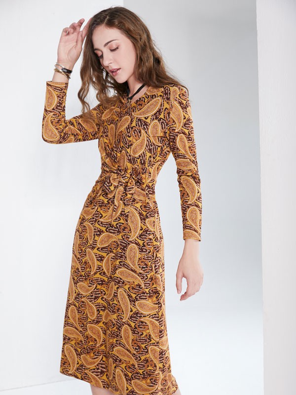 天气转凉 职场穿搭看这里