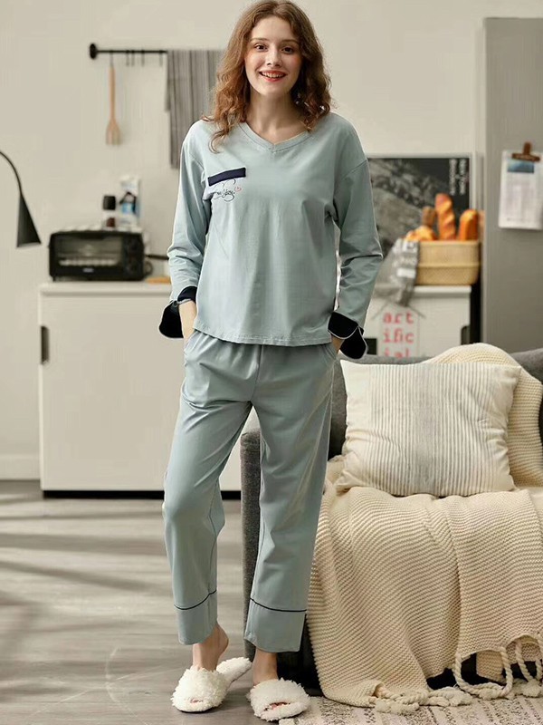 秋季女性怎么挑选家居服 宅家也要美美哒