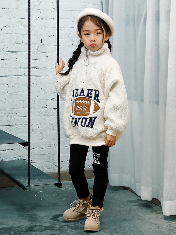 秋季小清新搭配 女孩子这样穿才能彰显可爱