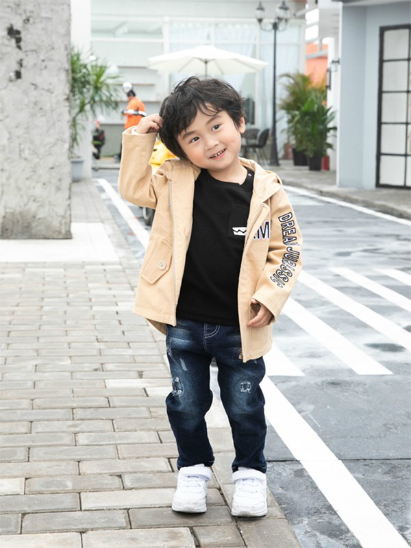 热门秋季童装新款外套 怎么给男宝宝穿搭更出彩