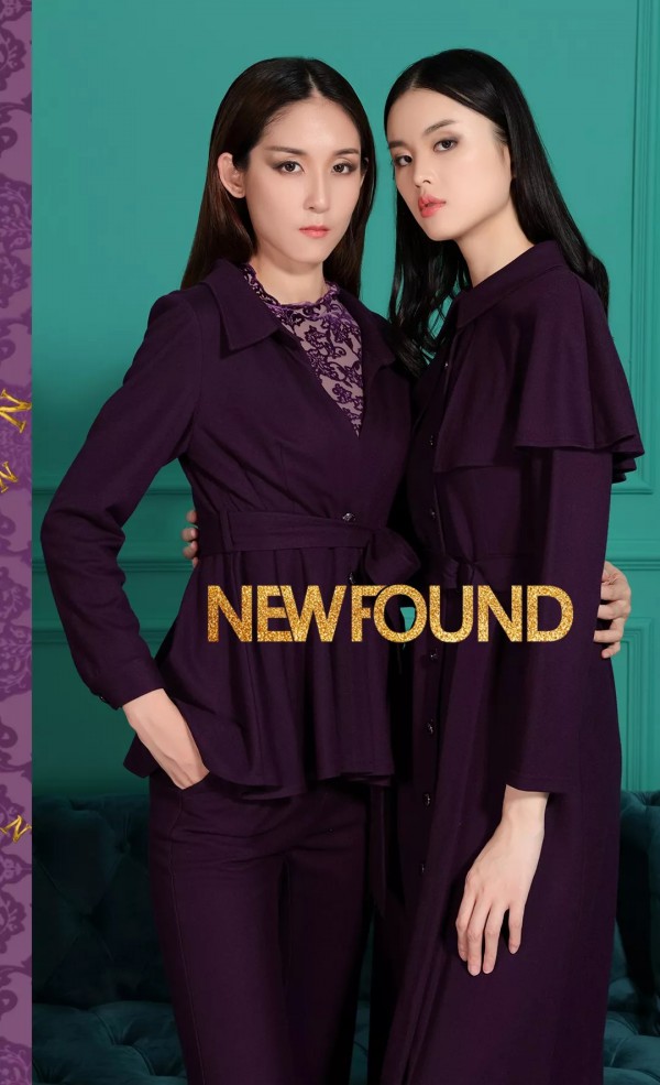 都市间女性的奢华复古 在浪漫紫色展示魅力