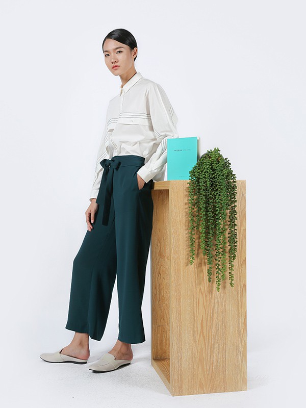 知性的通勤造型怎么搭配 法路易娜为你支招