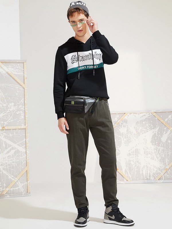 男生卫衣穿什么样的好看 新佳娜给你搭配