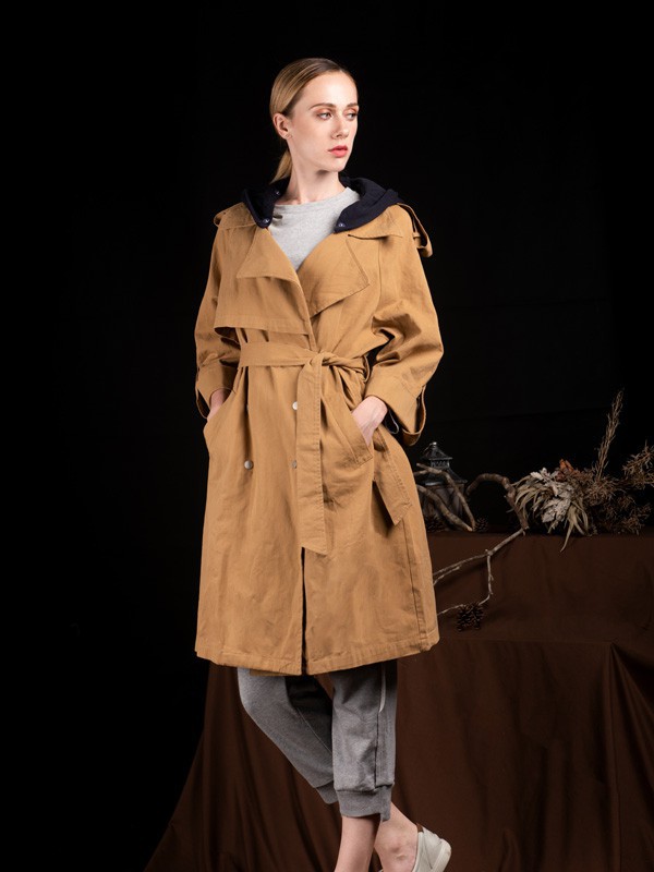 秋季气质风衣 氏伽女装值得你一看