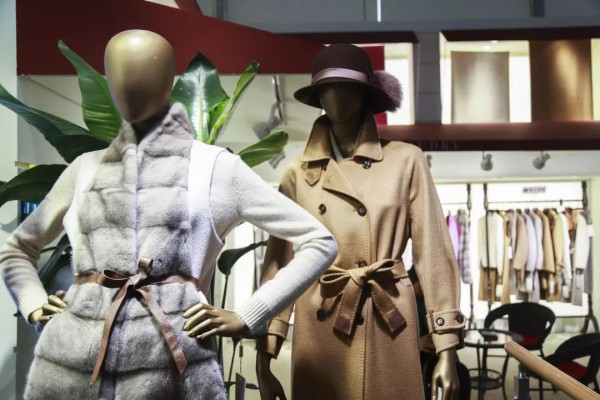 回顾CHIC秋季最美女装｜百魅至简 优雅常青