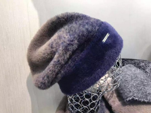 流行配饰｜“时令”配饰大赏,get你的时髦“救星”