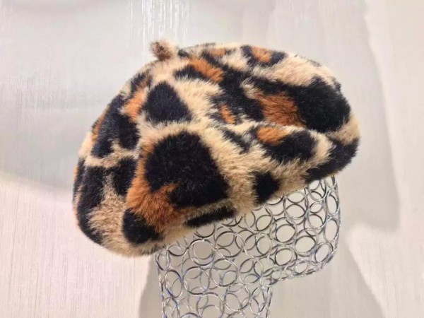 流行配饰｜“时令”配饰大赏,get你的时髦“救星”