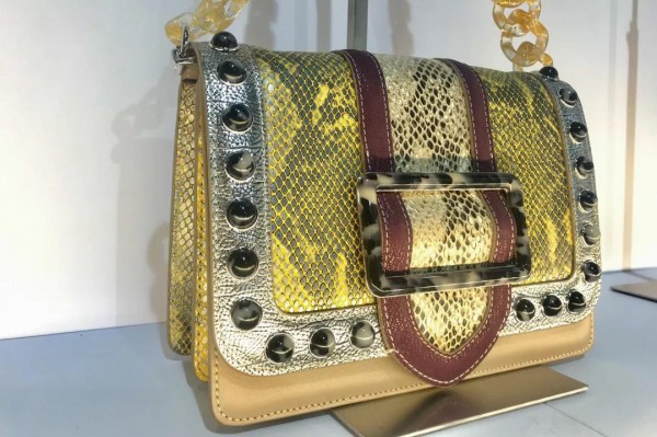 环球风尚｜韩国设计颠覆传统 创新科技打call品质