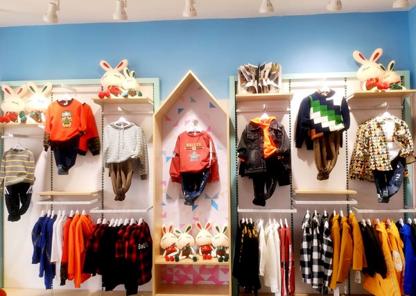 实业童装加盟品牌大热  杨女士加盟芭乐兔即将盛大开业