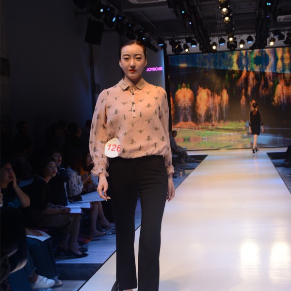 祝贺千百惠2020春季时尚发布秀圆满落幕