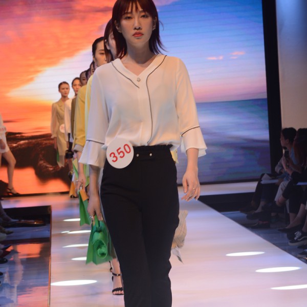 祝贺千百惠2020春季时尚发布秀圆满落幕