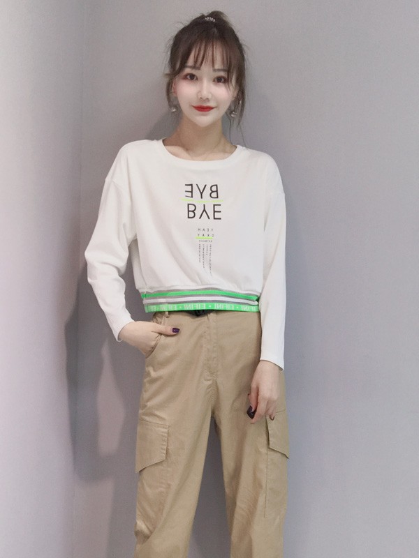 秋季清爽的休闲造型怎么搭配 秋季挑选什么下装好