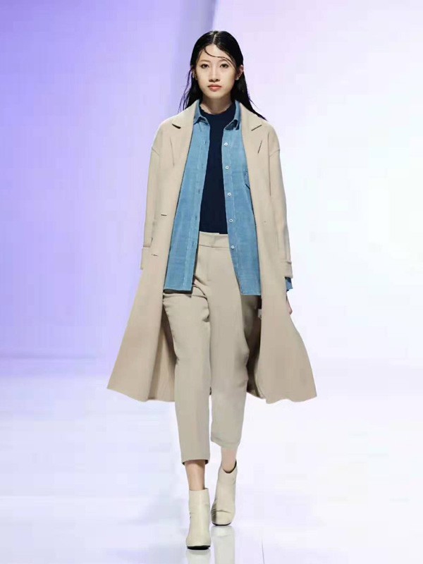 法路易娜-FALOUINA