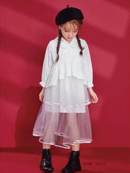 小女孩的最经典的穿搭有哪些 JOJO教你应对换季的潮流搭配