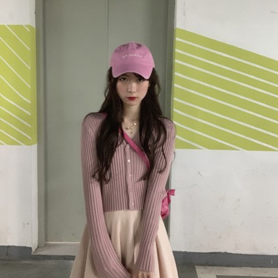 肩宽女孩怎么穿衣服 肩宽如何显瘦