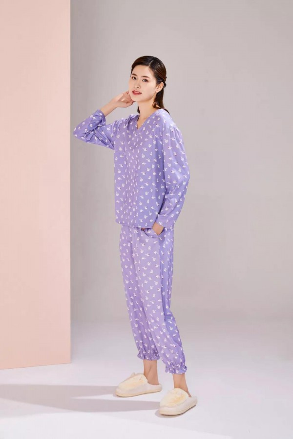 秋季睡衣怎么选 天竹健康生活馆提供舒适的穿搭体验