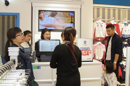 童装实体店月入2万?伊顿童装品牌为你出谋划策!
