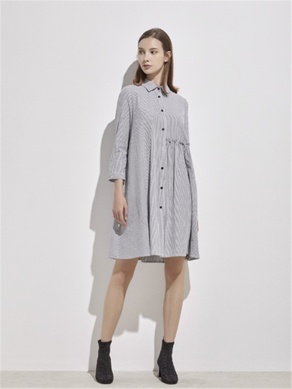 今年秋季最流行的裙子 衬衣裙一定让你爱不释手