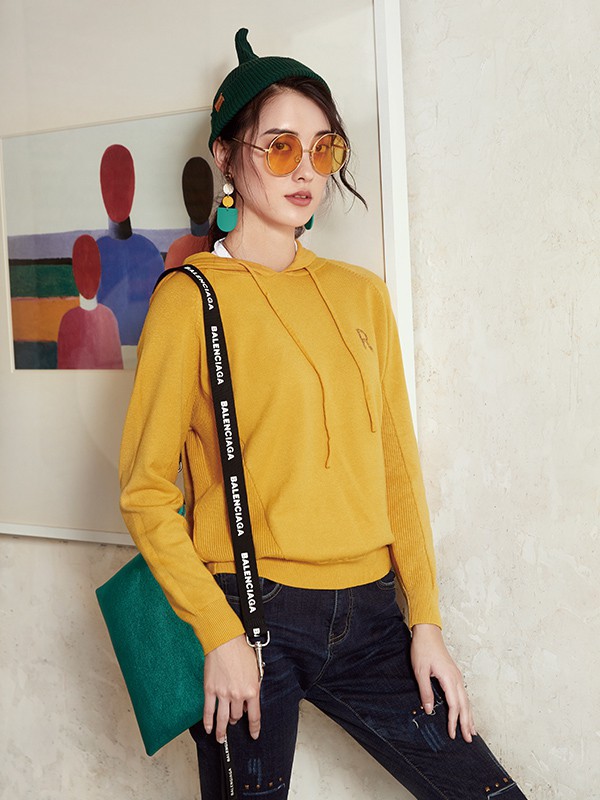 休闲风还是温柔风? 千百惠塑造你的百变造型