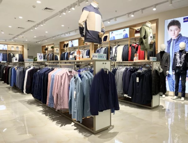 现场人气火爆!罗蒙新零售河北秦皇岛海港茂业中心店盛大开业