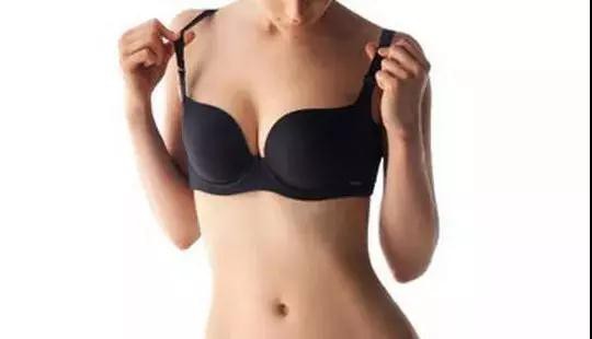 金包银教会你内衣的正确穿法和步骤