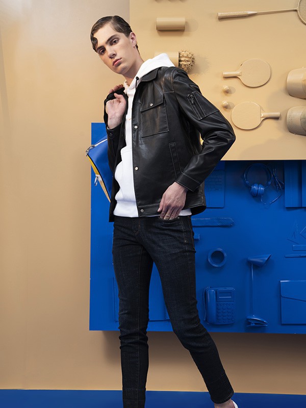 卫衣男士采用什么穿搭方式更有型 空间提升你的穿搭功力