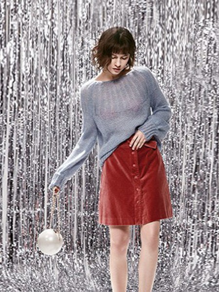 秋冬女性怎么穿搭更具女人味 米祖为你提供穿搭参考