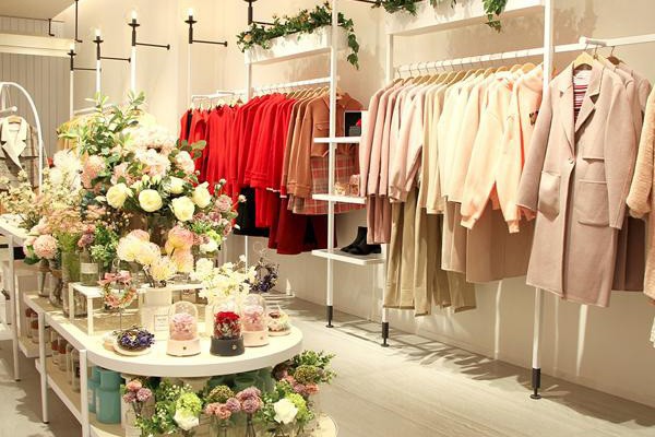 女装店怎么装修更吸引人 提升店铺销量要面面俱到